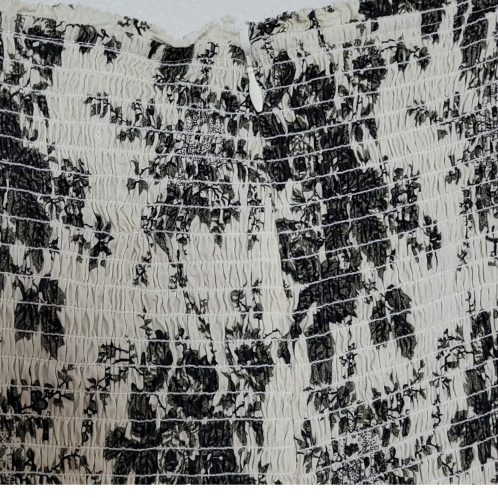 LINI Ophelia Smocked Flutter Sleeve Midi Dress Black Ivory Floral XS. Worn once - Picture 3 of 8